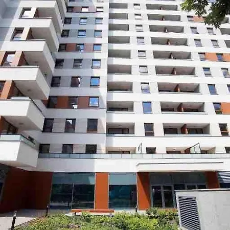 Chic Apartments - Modern And Cozy - Central Location - Pereca