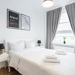 Urban Chic - Modern And Cozy - Location - Pereca 公寓 *