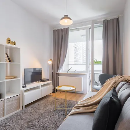 Urban Chic - Modern And Cozy - Location - Pereca * Varsó