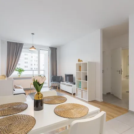 Urban Chic - Modern And Cozy - Location - Pereca Apartman
