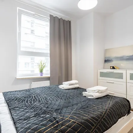 Urban Chic - Modern And Cozy - Location - Pereca Apartman *