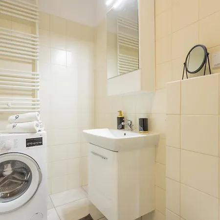 Urban Chic - Modern And Cozy - Location - Pereca Apartment *