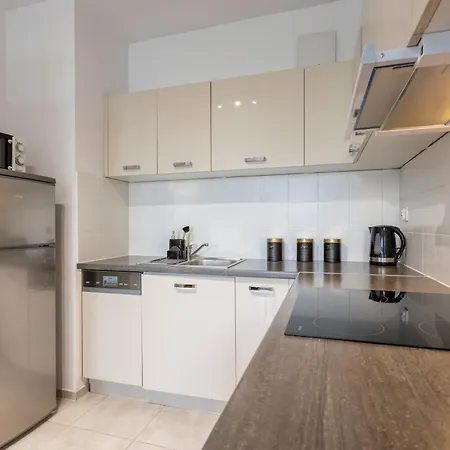 Urban Chic - Modern And Cozy - Location - Pereca Apartment *