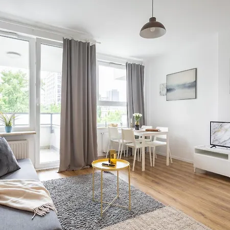 Urban Chic - Modern And Cozy - Location - Pereca דירה ורשה